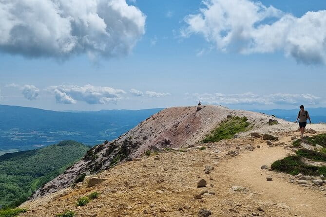 Hiking Day Trip From Niseko