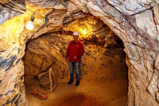 Historic 1880S Gold Mine Jeep Adventure Near Scottsdale Phoenix