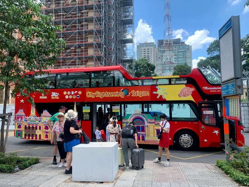 Ho Chi Minh City: Hop-On Hop-Off Bus Tour by Vistra
