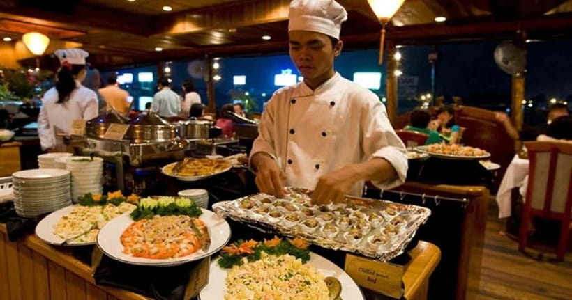 Ho Chi Minh: Dinner on Cruise Saigon 5-Stars W Small Group - Overview and Pricing