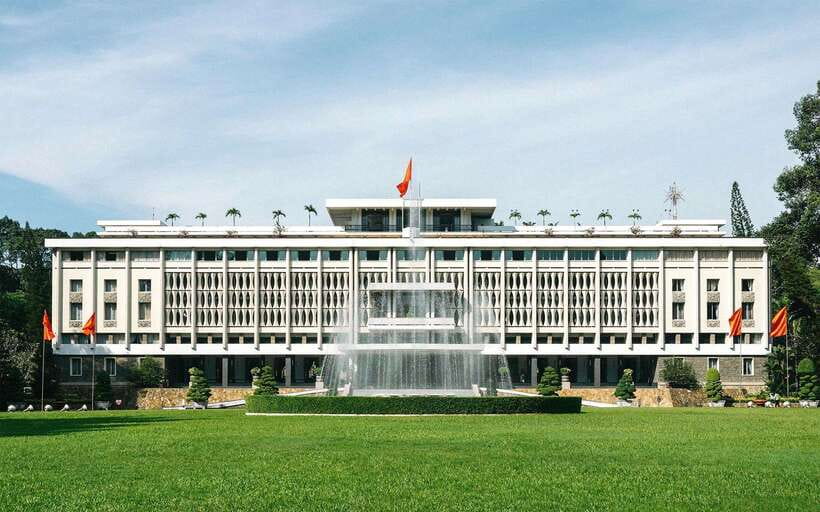 Ho Chi Minh Highlights: A Modern City Tour in Saigon