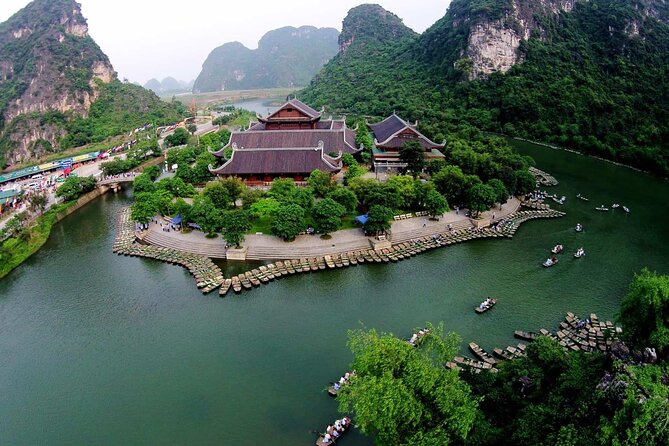 Hoa Lu Trang an and Mua Cave by Limousine From Hanoi
