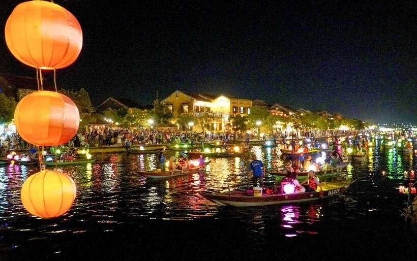 Hoi an Coconut Boat and Hoi an Ancient Town Tour From Danang