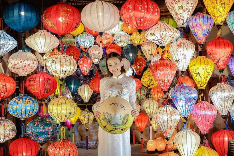 Hoi An/Da Nang: Private Photoshoot & Guided Walking Tour - Activity Overview