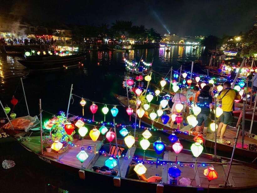 Hoi An: Evening Street Food Walking Tour - Tour Overview