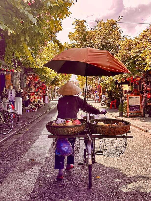 Hoi An: Lantern-Lit Streets, Enjoy Local Food, and Boat Ride - Exploring the Ancient Charm of Hoi An