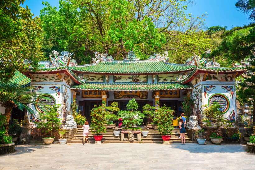 Hoi An: Private Car to Hue With Multi Sightseeing Stops