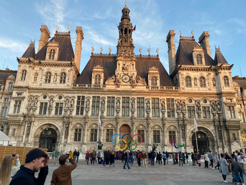 Hop on Paris: City Highlights Tour in a Comfortable Minivan - Comfortable Minivan Experience
