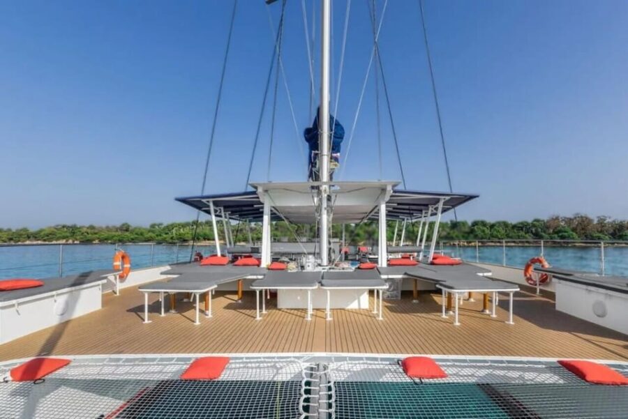 Hyères, Brégançon & Porquerolles: Full-Day Cruise With Meal - Cruise Overview and Pricing