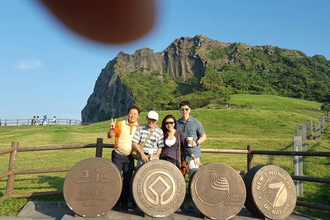 Jeju Private Day Tour- Seongsan Ilchulbong & Haenyeo Performance - Tour Overview and Highlights