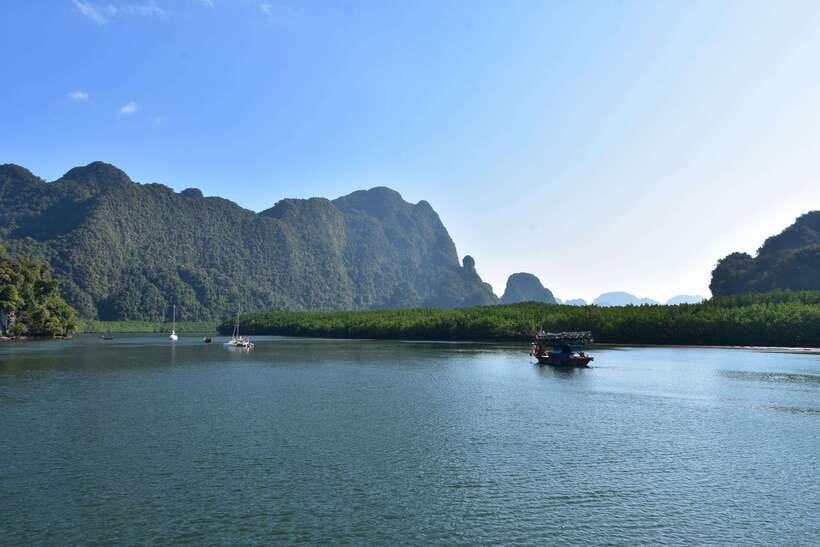 Krabi: Emerald Cool-Down & Kayak Odyssey in Din Daeng Canyon
