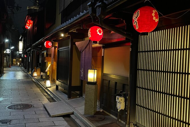 Kyoto Geisha District Walking Tour in Gion