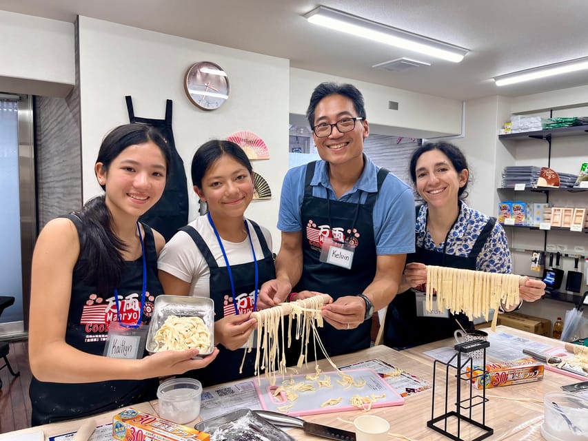 Kyoto: Japanese Udon and Sushi Cooking Class