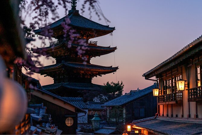 Kyoto Night Walking Tour With a Licensed Local Guide - Exploring Gion-Shijo Station