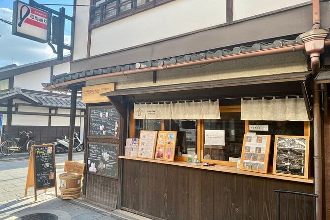 Kyoto Walking Series: Spirits and Flavor Pairings in Fushimi