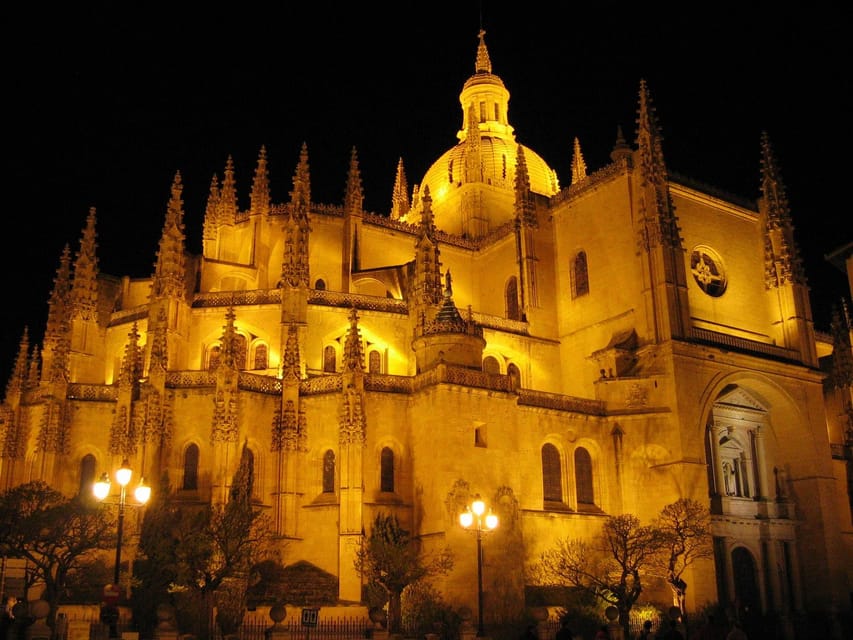 Legends and Mysteries of Segovia Tour - Monument to Daoiz Y Velarde