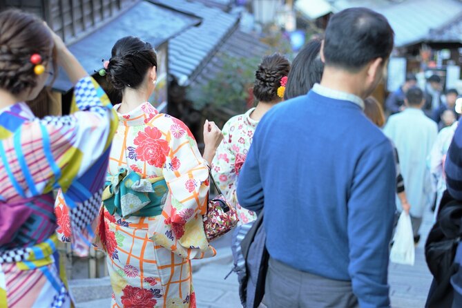 Lets Enjoy Wearing Kimono! Kyoto Kiyomizu Temple Short Tour