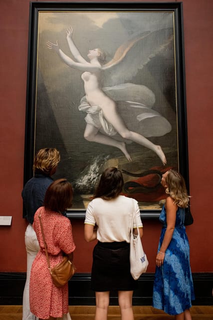 Louvre Highlights Guided Tour With Reserved Entry