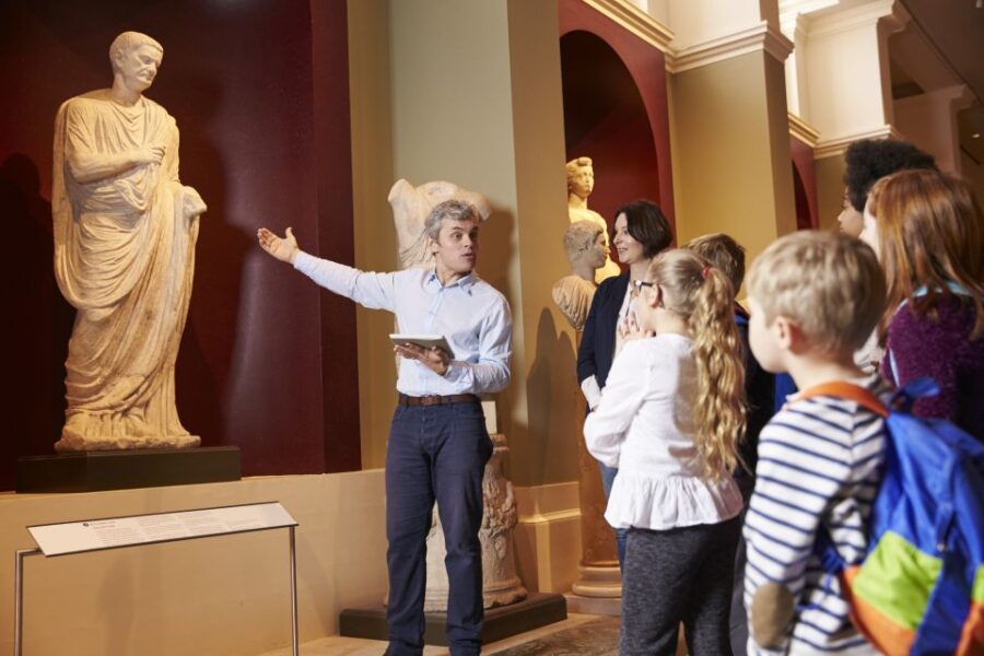 Louvre Masterpieces Private Guided Tour With Reserved Access