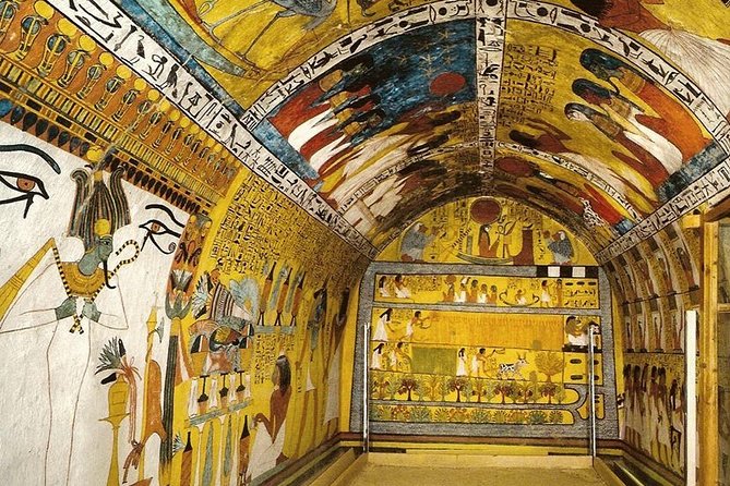 Luxor Guided Tour: Ramesseum Temple, Valley of the Nobles and Deir El Madina