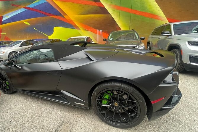Luxury Car Rental in Chicago