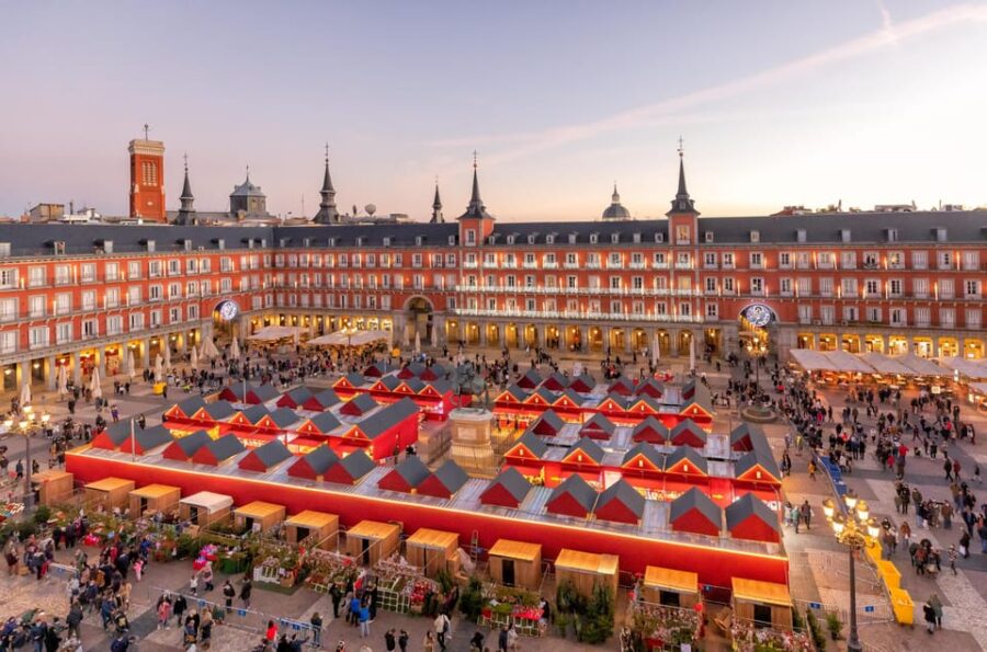 Madrid by Night: Austrias, Almudena Cathedral, Palace, Debod Temple - Key Highlights of the Tour