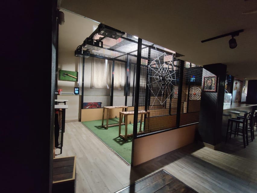 Madrid Center: AXE THROWING