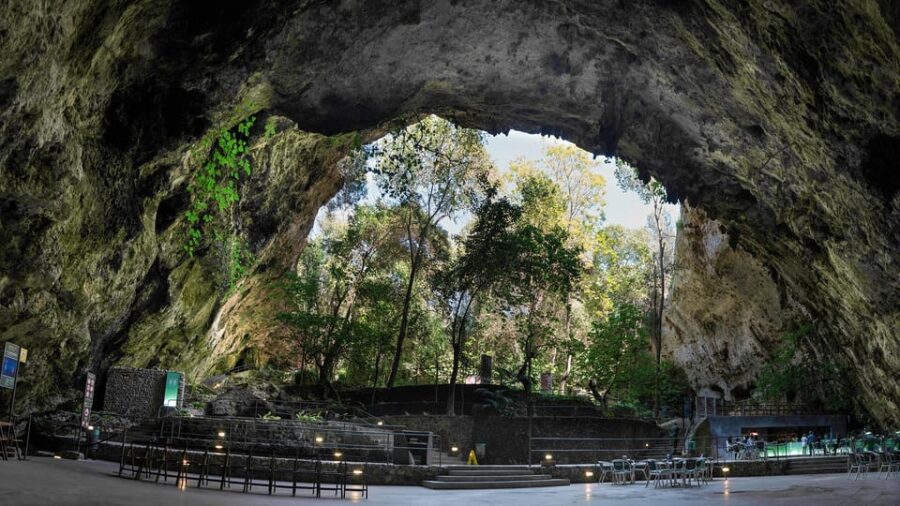 Mallorca: Half-Day Hams Caves Tour With Pearl Shop Visit