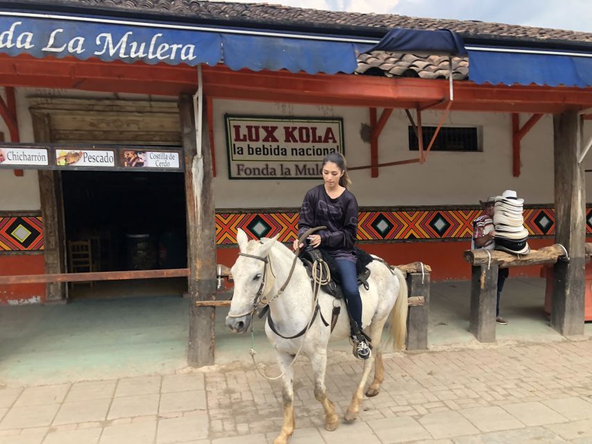 Medellín: Authentic Colombian Horseback Ride