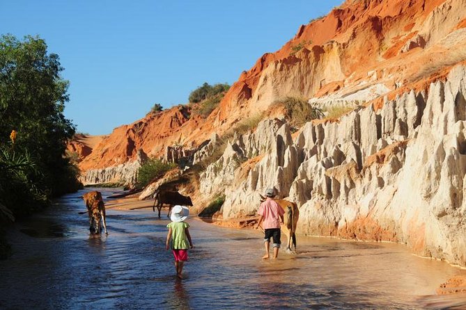 Muine Go Travel | Mui Ne Sand Dunes Jeep Tour - Inclusions