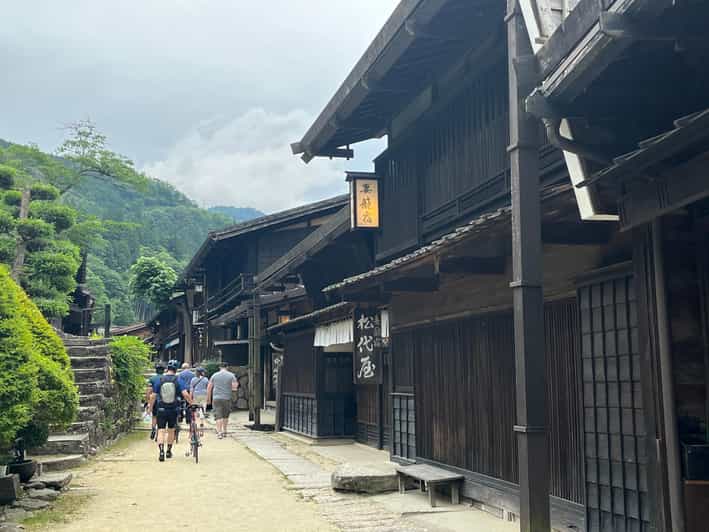 Nagoya: Nakasendo Trail With Cultural Experience & Transport