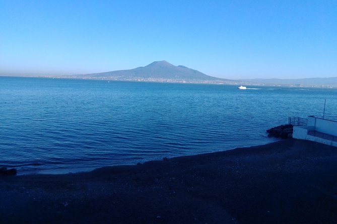 Naples to Discover Flavors and Knowledge