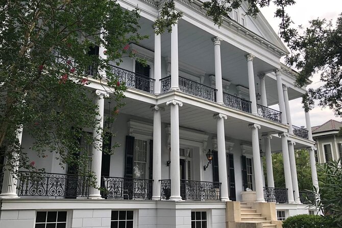 New Orleans Garden District 2 Hour Walking Tour (Small Group)