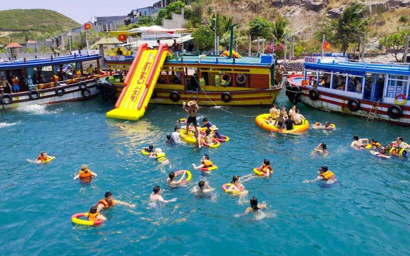 Nha Trang: Island Hopping Tour With Snorkeling and Lunch