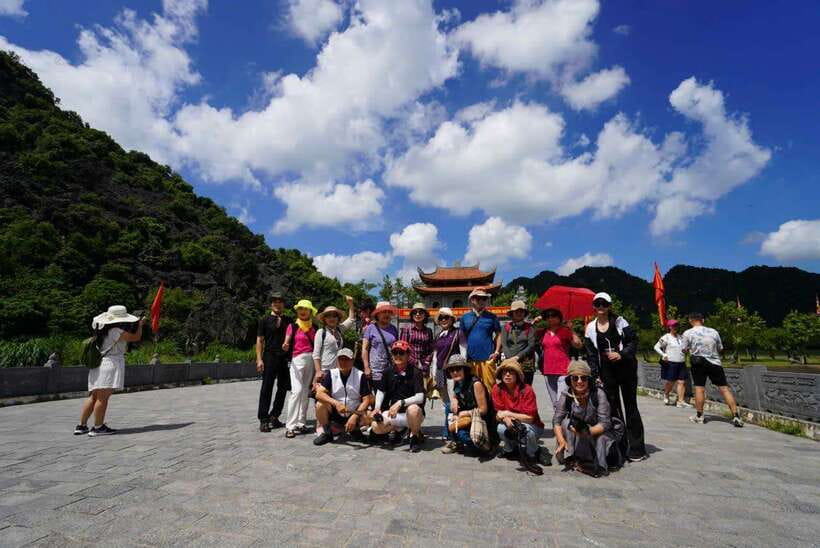 Ninh Binh 1 Day With Tam Coc, Hoa Lu, and Mua Cave, Buffet