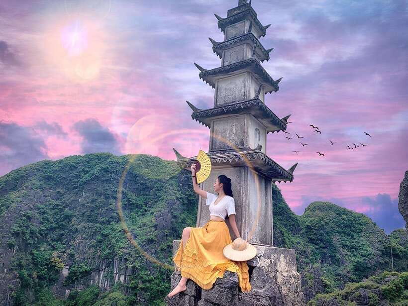 Ninh Binh, Trang An, Bai Dinh Pagoda, and Mua Cave