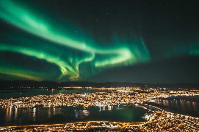 Northern Lights Chase With Free Photos - Meeting and Pickup Details