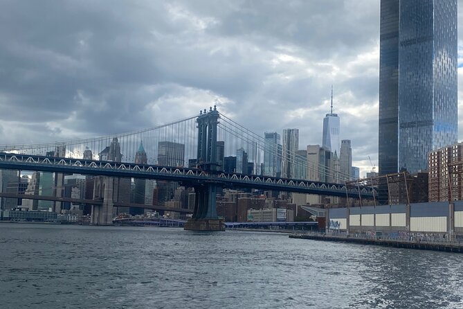 NYC Party Cruise With Light Narration