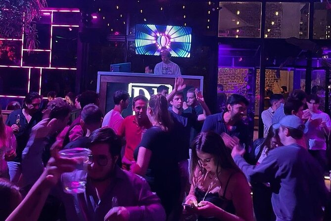 NYC Pub Crawl With Rooftop Clubbing Experience - Overview and Experience
