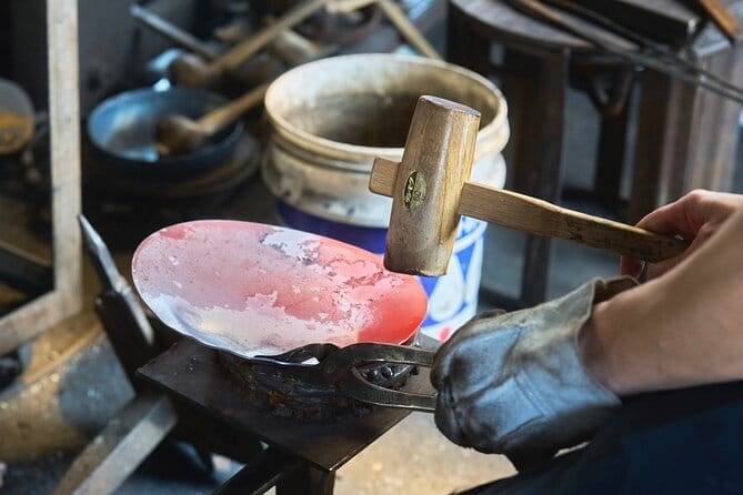 One-Of-A-Kind Frying Pan Crafting Tour