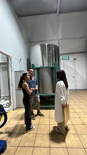 Oro Bailén: Tour of Oro Bailen Grove + Mill + Tasting