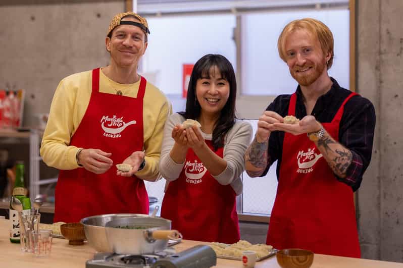 Osaka: Cooking Class & Sake Tasting With Local Market Visit