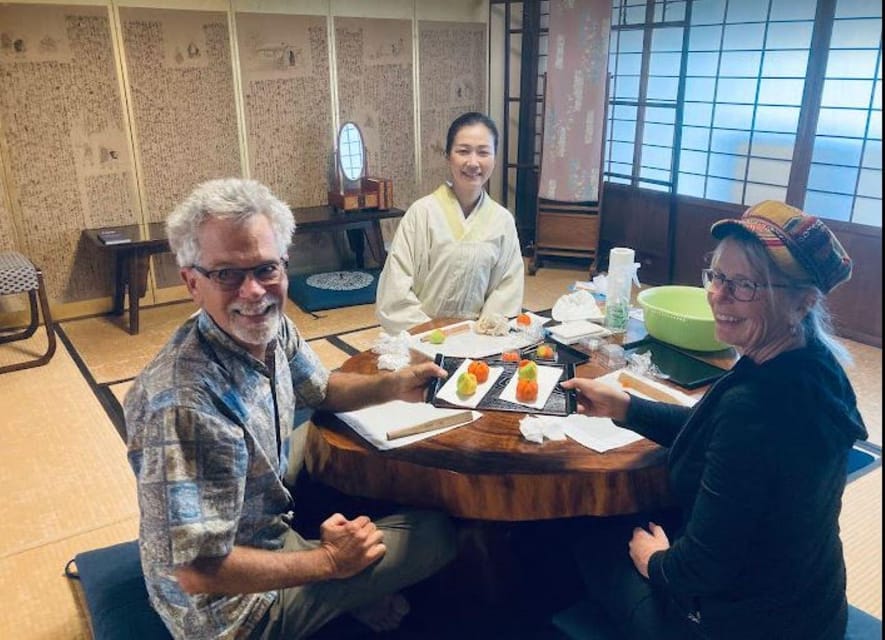 Osaka : Exclusive Tea Ceremony & Wagashi Cooking
