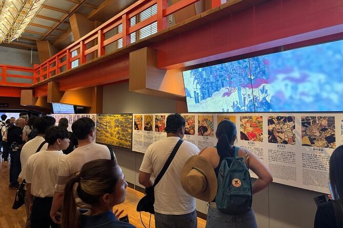 Osaka: Osaka Castle Tower Private Guided Tour in 90 Minutes
