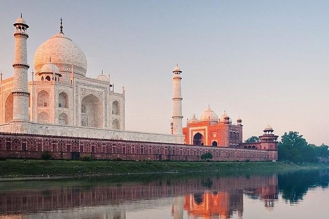 Overnight Luxury Tour of Tajmahal With Jaipur Including Transport and Hotel