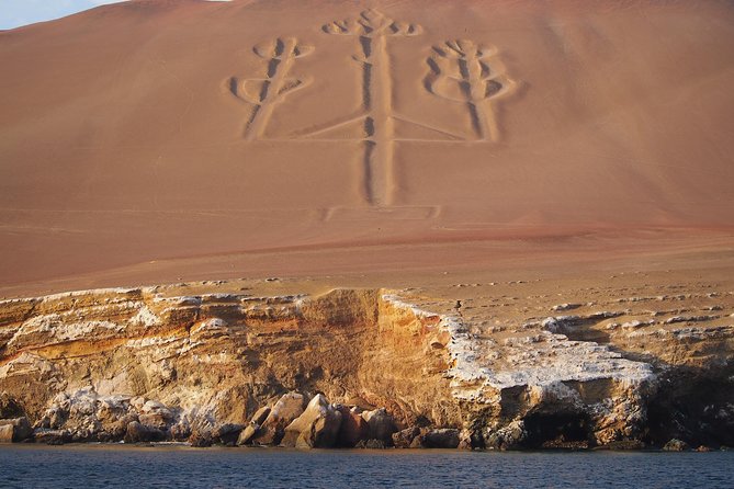Paracas, Ica and Huacachina Oasis From Lima With Touristic Van