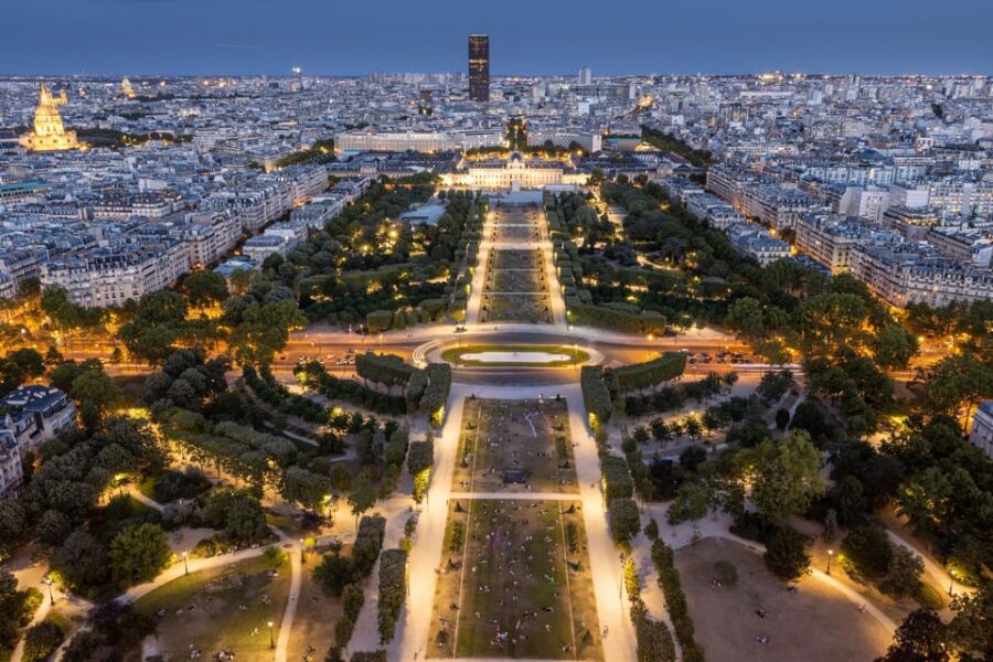 Paris: Eiffel Tower Guided Tour|Summit & Second Floor Access