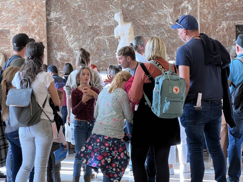 Paris Louvre: 2-Hour Private Tour for Groups or Families - Tour Overview and Pricing