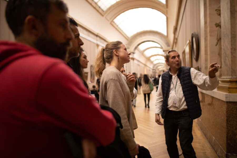 Paris Louvre Exclusive Semi Private Guided Tour Max 6 People