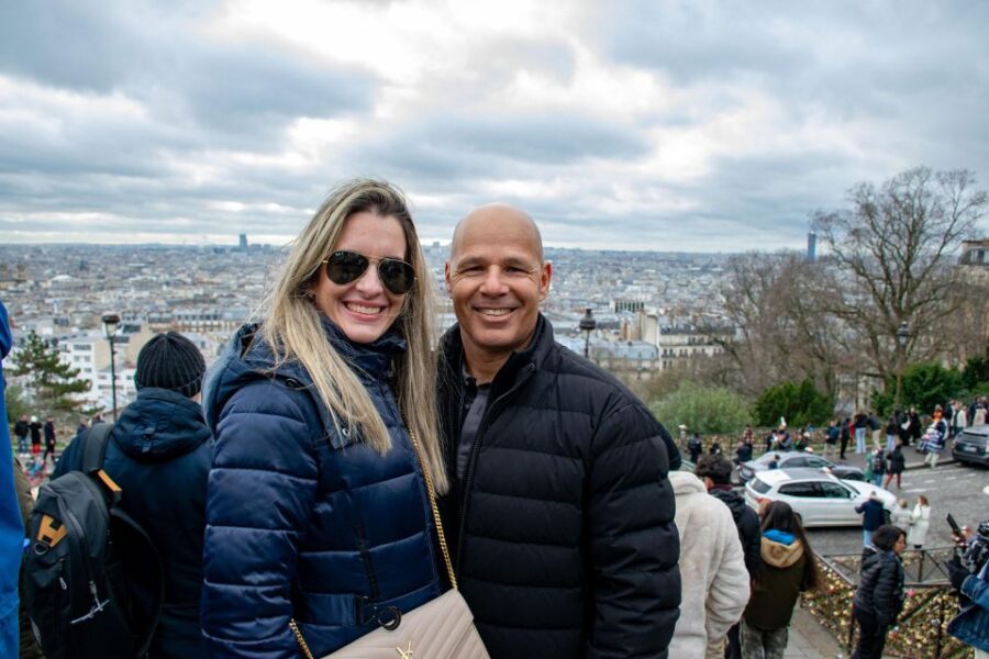 Paris Montmartre Highlights Walking Tour – Small Group